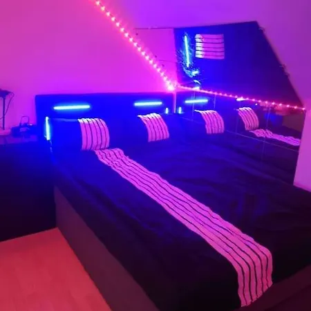Am Kurpark Mit Privater Innensauna & Led! Schluesselbox Boppard